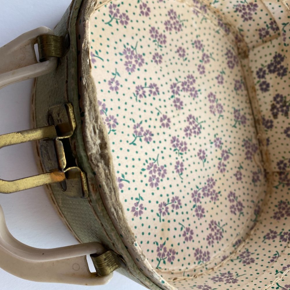 Romper Room Child's Suitcase Green and white - Picture 12 of 15